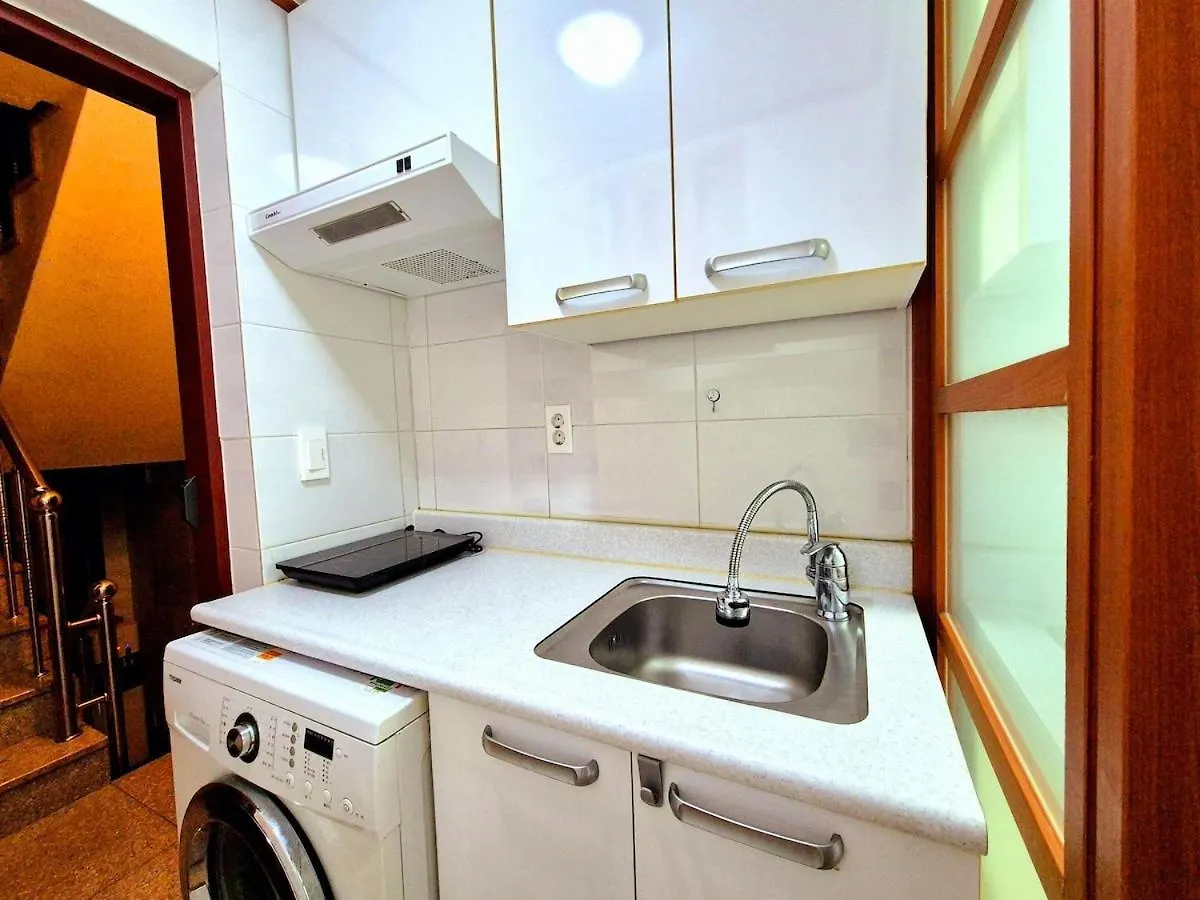 Seoul Aneuk House 42 Apartment 0*,  South Korea